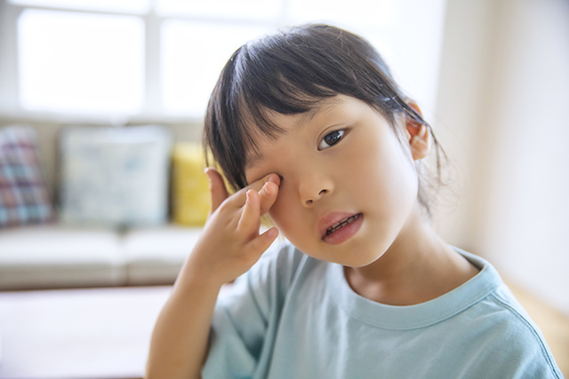 子どもが発する視力低下のサイン