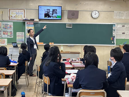 日比野中学校出張授業.jpg